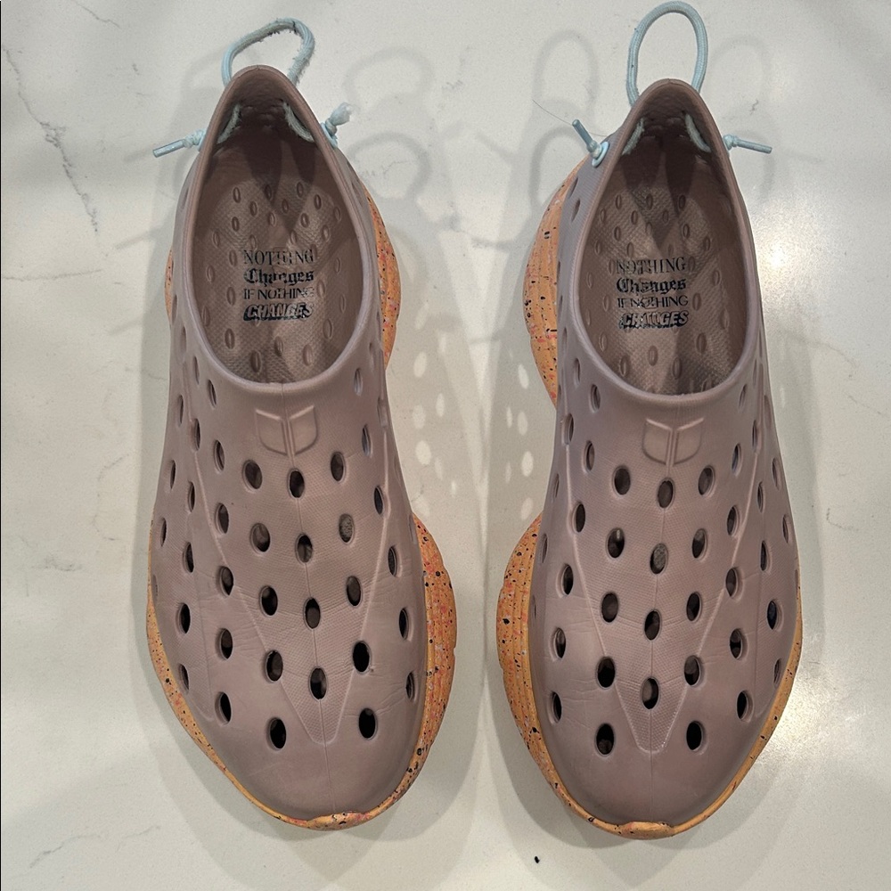 Kane Footwear Revive Shoes Men 9 Women 11
